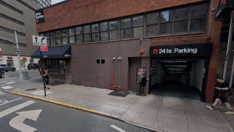 101 East 13th St. - Amber Parking