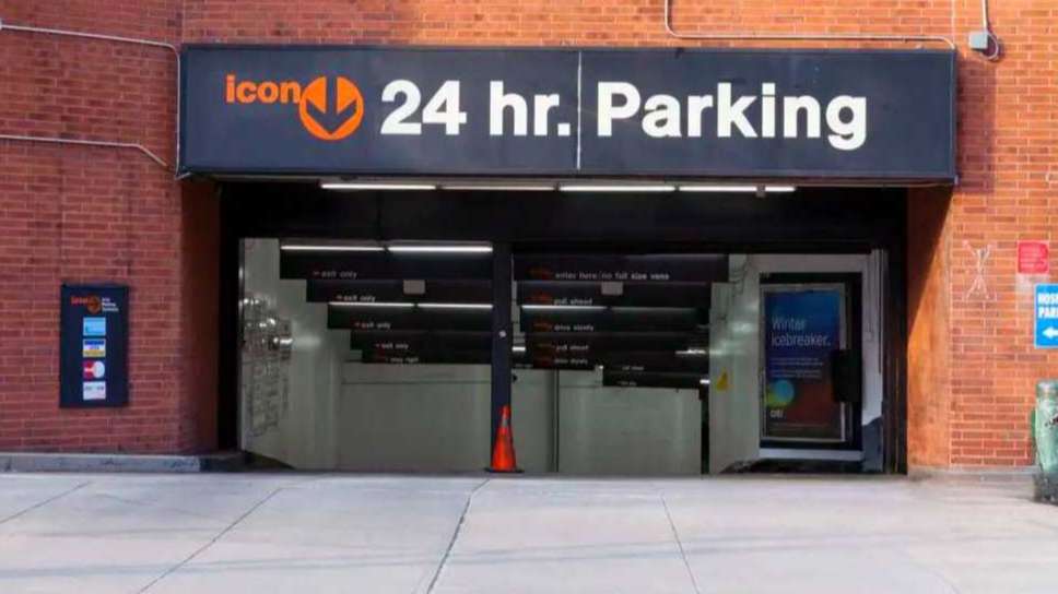 301 E 26th St.-West Plaza Garage 26