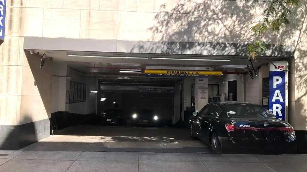 33 West 56th St Parking