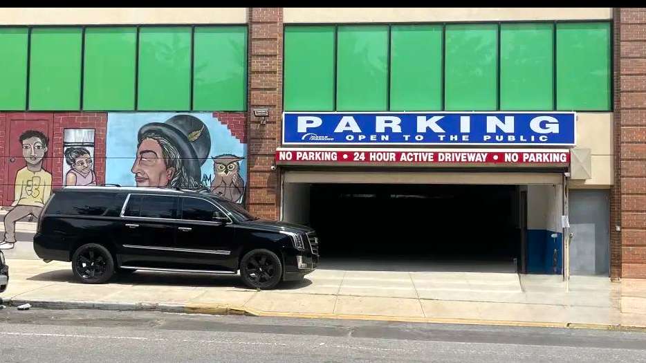 1760 Eastern Pkwy Parking