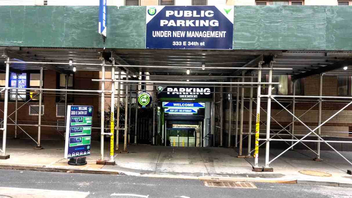 333 East 34th Street Garage
