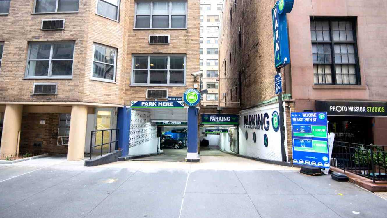 36 East 39th St Garage