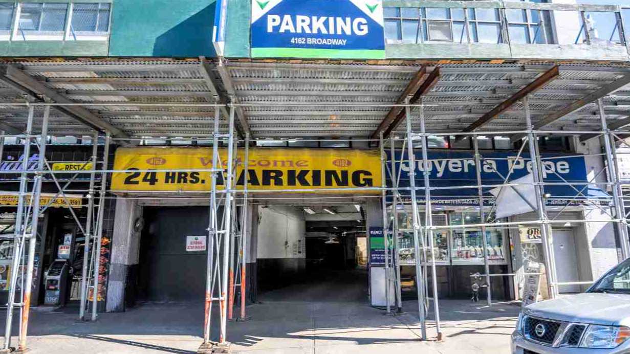 4162 Broadway Parking Garage
