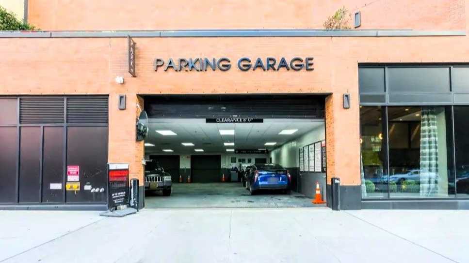 470 Dean St. (215 Flatbush Ave.)  parking