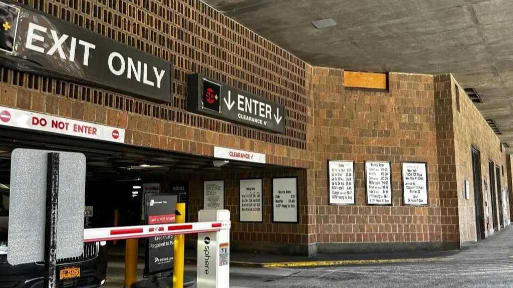 2500 FDR Dr E Service Rd. _ Waterside Plaza Garage