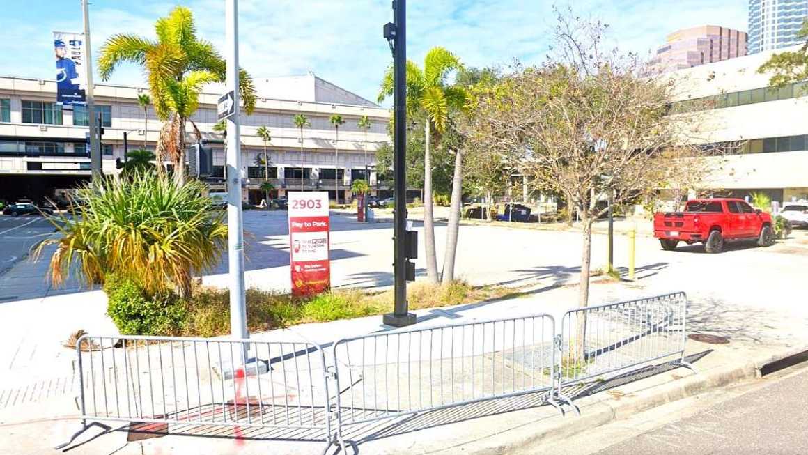 Premium Parking P2903 Long Term Parking