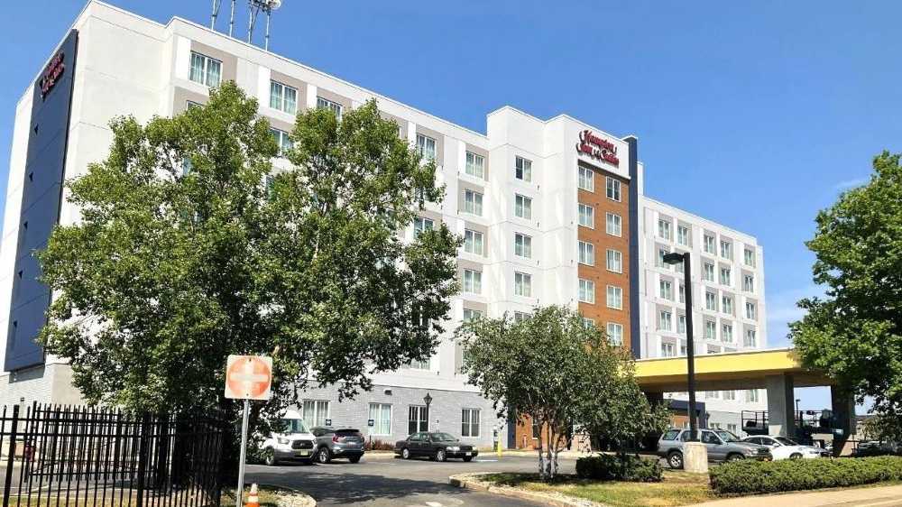 Hampton Inn & Suites  Port Of Baltimore Cruise Parking