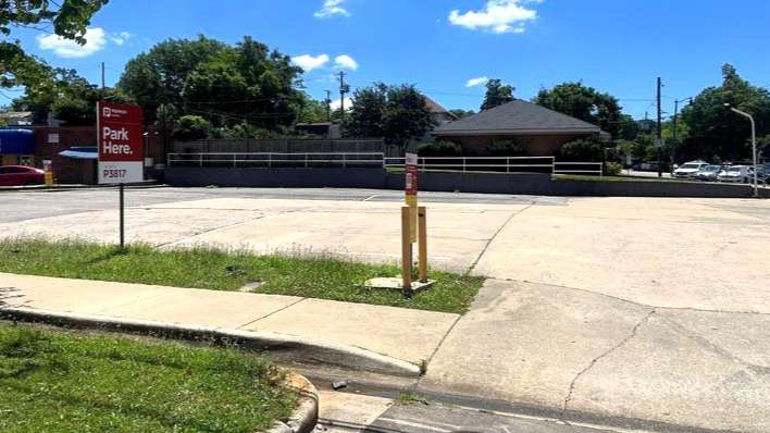 2907 7th Ave S Parking P3817