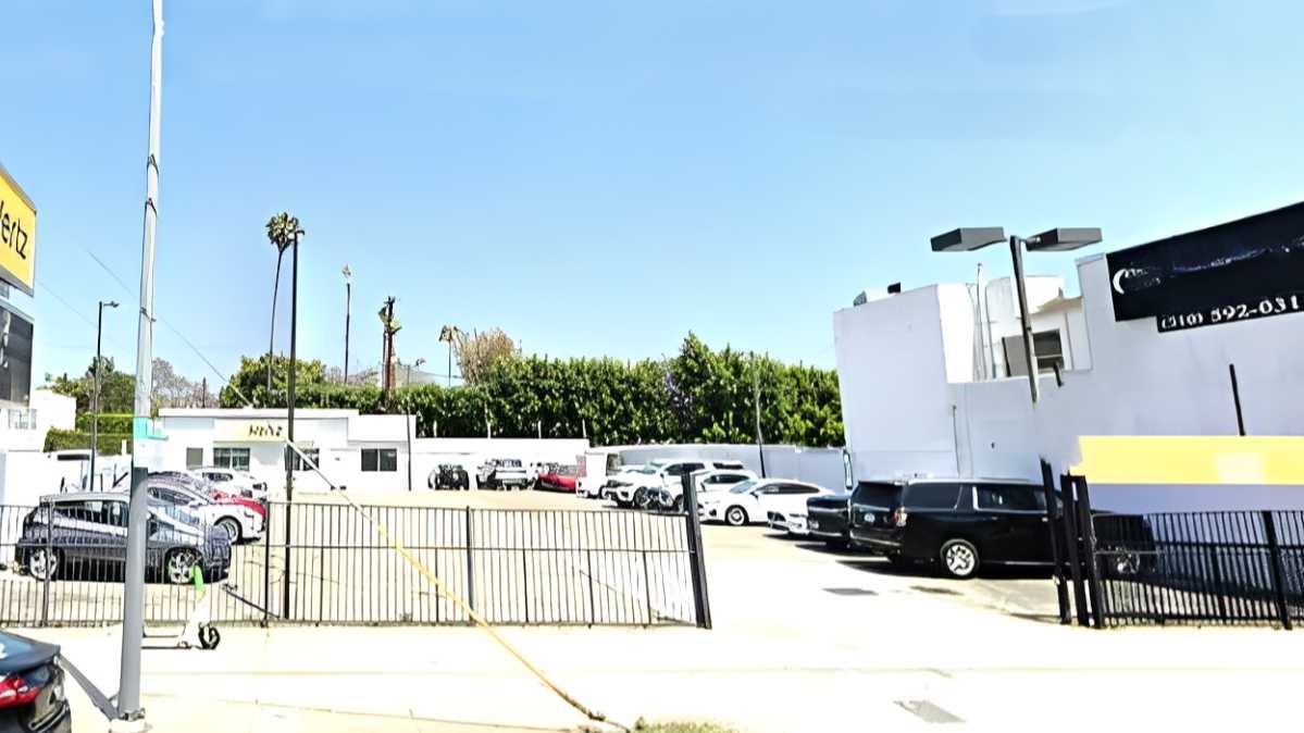 431 N La Cienega Blvd Parking