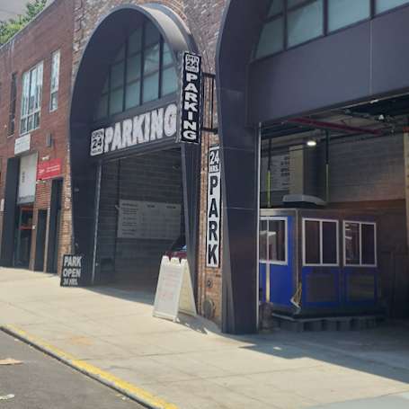 187 Kent Ave Garage Parking 