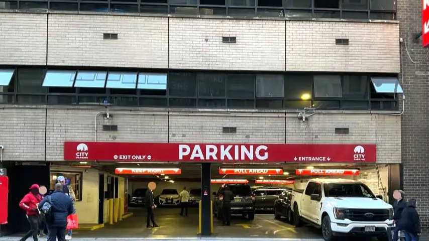 118 West 44th Street Parking