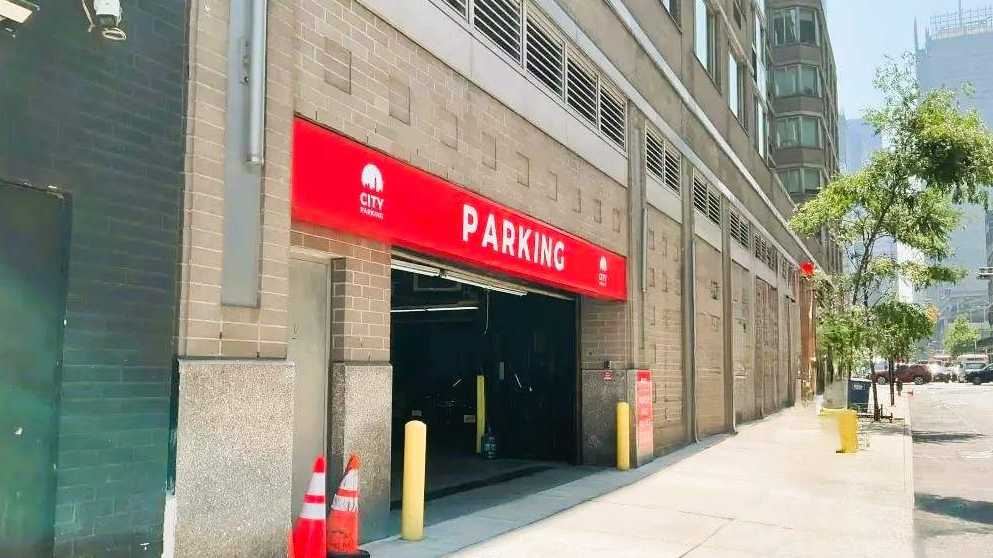501 West 41st Street Parking