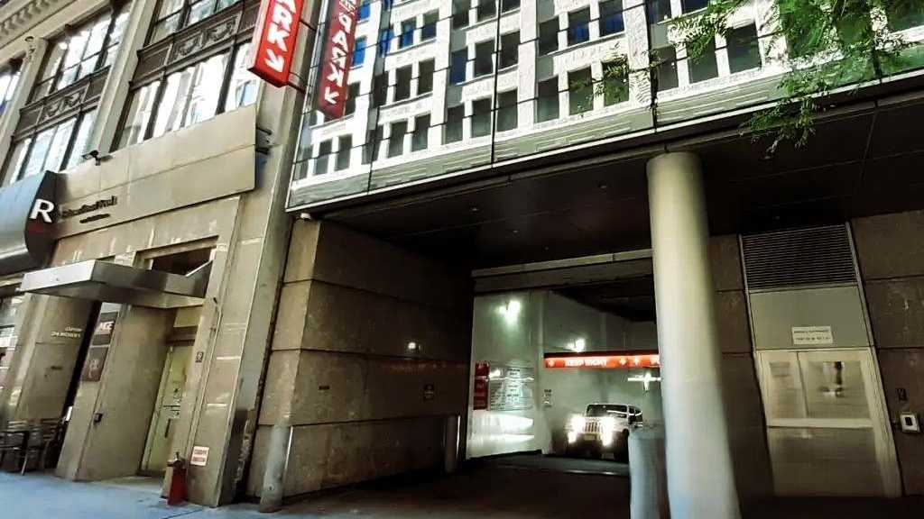 126 West 32nd Street Parking