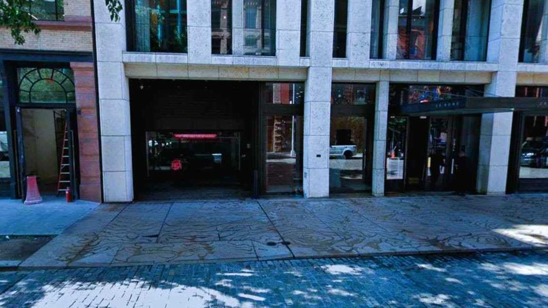 25 Bond Street Parking