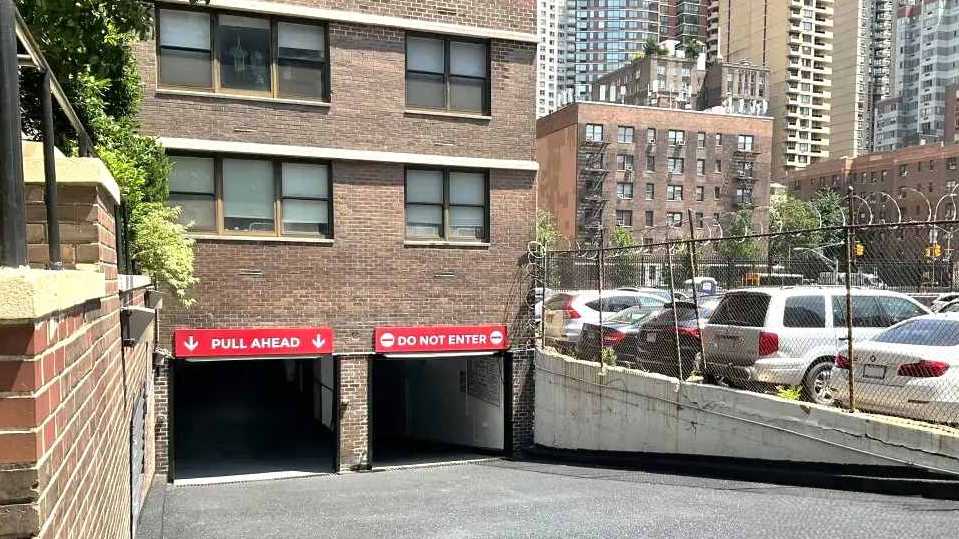 221 East 36th Street Parking