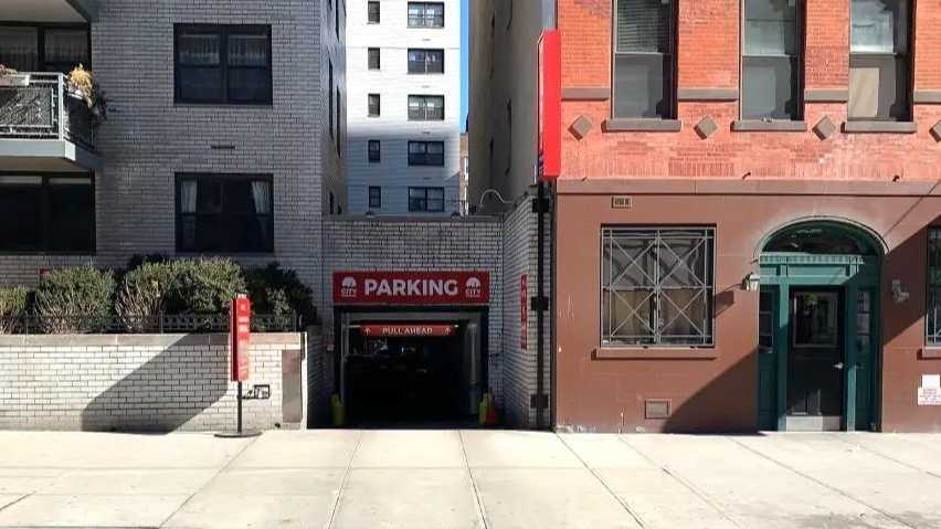 305 East 86th Street Parking