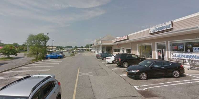  357 NY-211 Parking