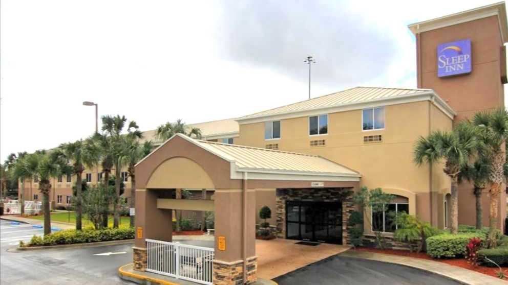 170 Williamson Blvd Parking
