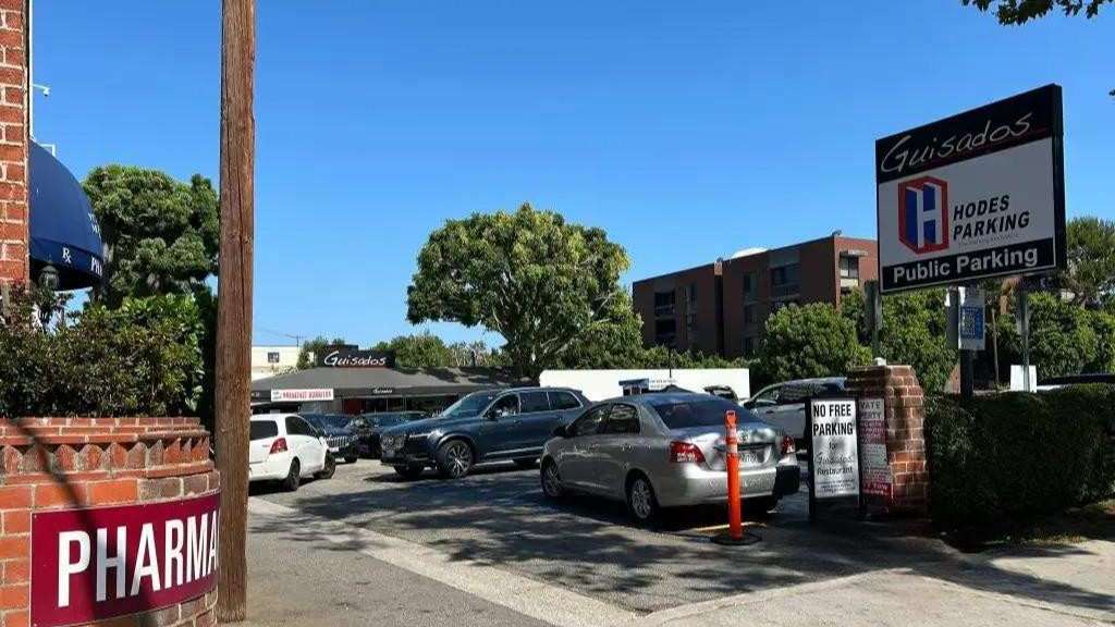 120 S Linden Dr.  Valet Lot