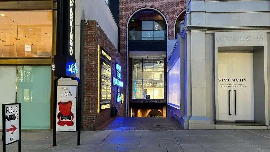 421 N Rodeo Drive