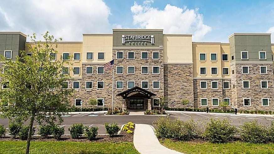 Staybridge Suites_3601 Mallory Ln Parking