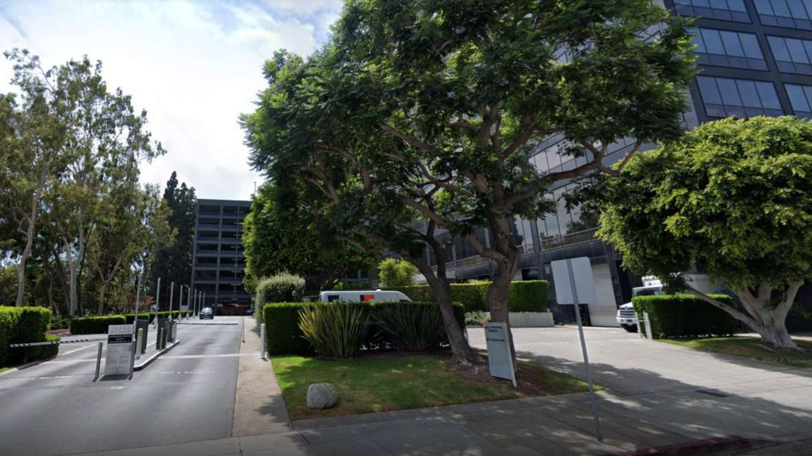 1232 Midvale Ave - 10960 Wilshire Garage