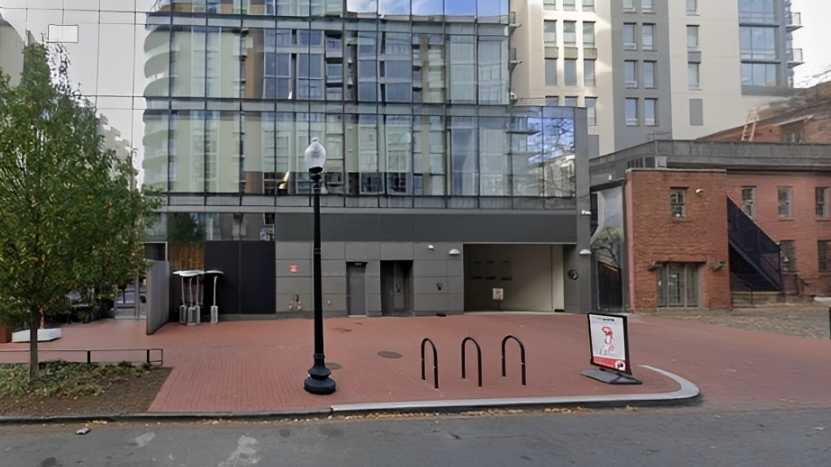 901 4th St NW Parking