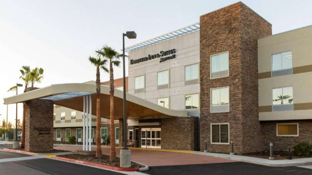 1755 Cavitt Dr (Fairfield Inn & Suites) Parking