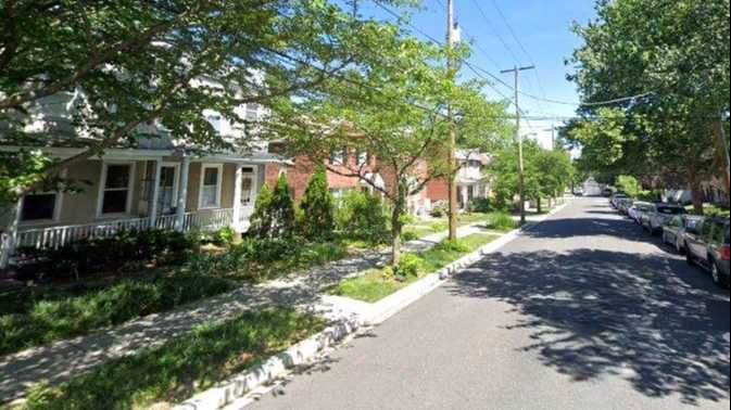4808 41st St Parking