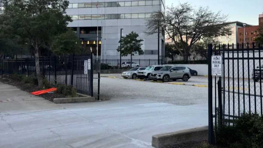 Hogan Lot