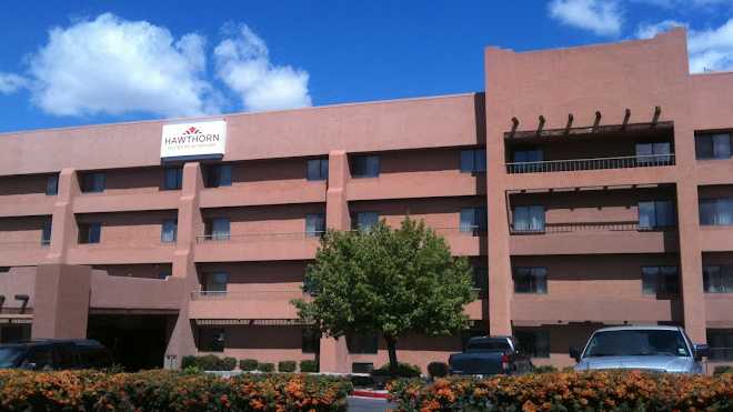 Hawthorn Suites by Wyndham Albuquerque