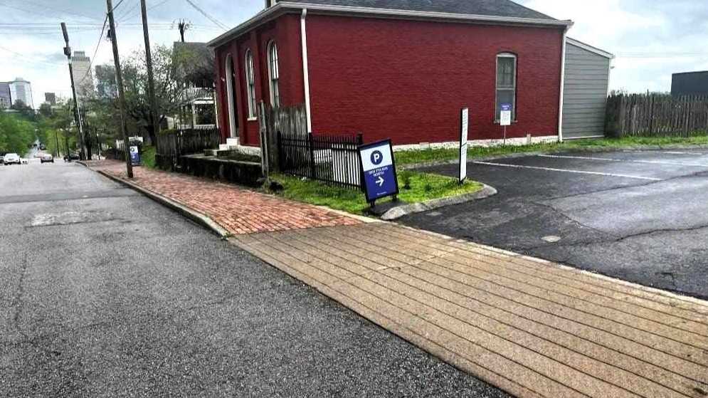 1209 7TH AVE N (LOT 305)
