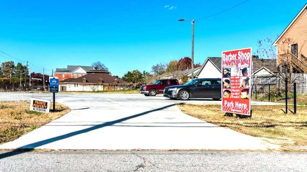 700 McDaniel St WEBBE Lot Parking