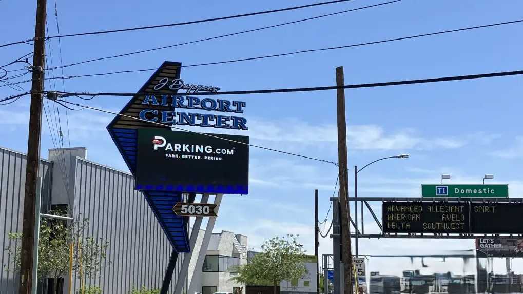 Airport Center Parking Las Vegas Lot