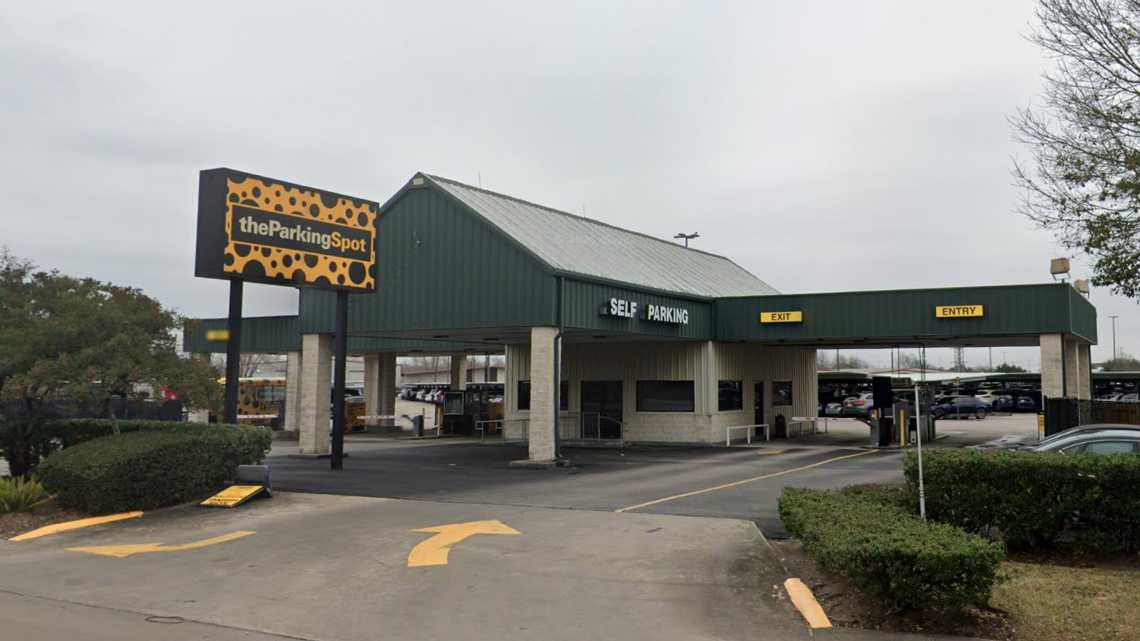 The Parking Spot 1 HOU Airport