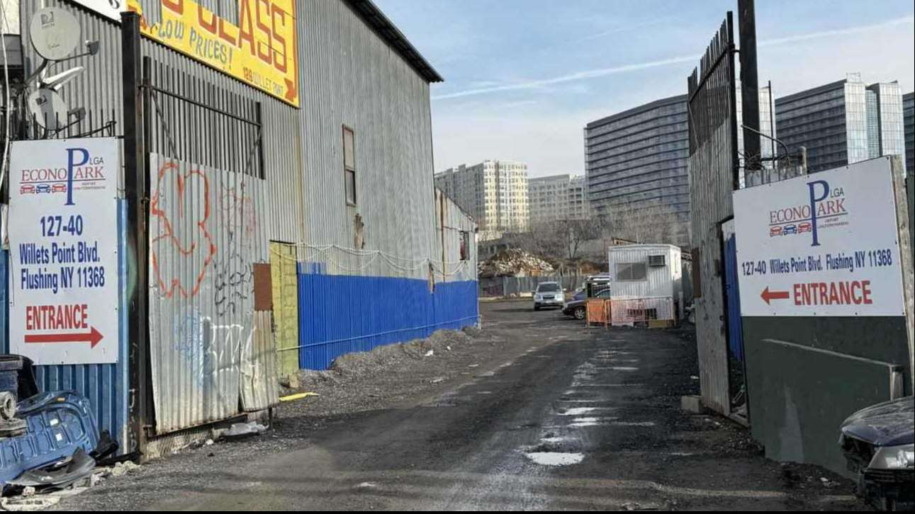 127-40 Willets Point Blvd- Econopark Parking