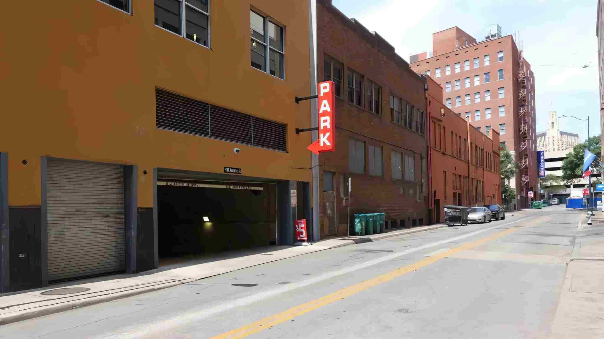 207 College St Parking