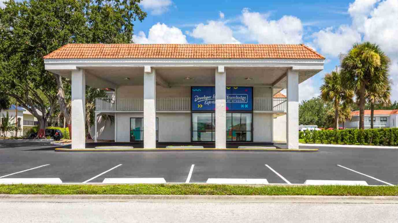 5367 W Irlo - Developer Inn Express Fundamental