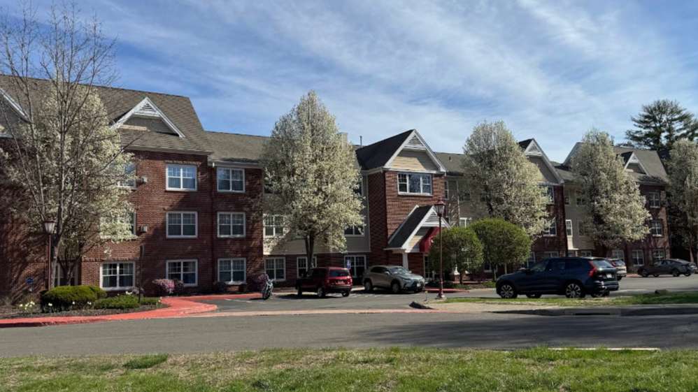 Residence Inn Avon CT _ 55 Simsbury Road Parking