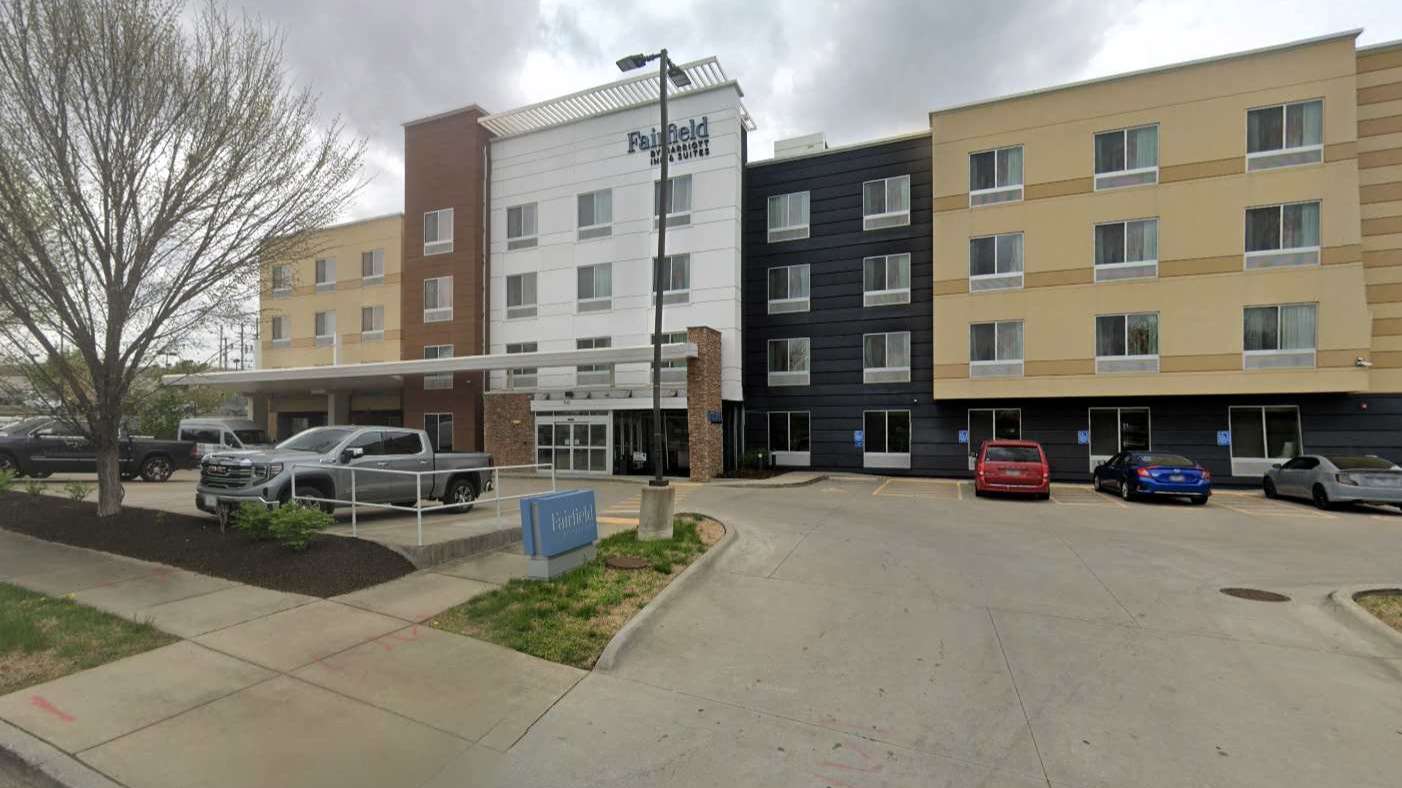 Fairfield Inn & Suites - 100 French Landing Dr