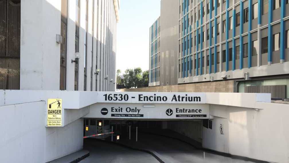 (M) ENCINO ATRIUM GARAGE