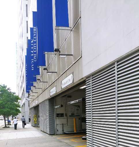 (M) 1000 Fannin St. - One City Centre Main Garage