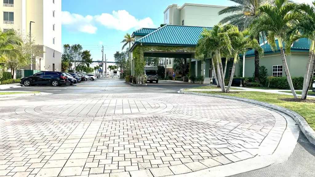 (M) HILTON GARDENS INN MIAMI AIRPORTWEST