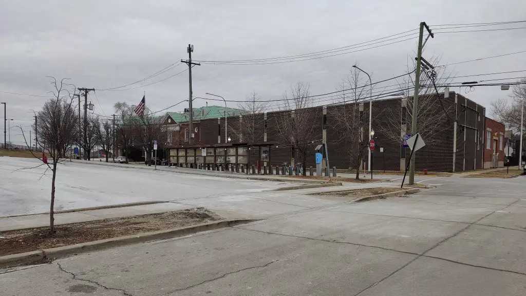420 N Artesian Lot