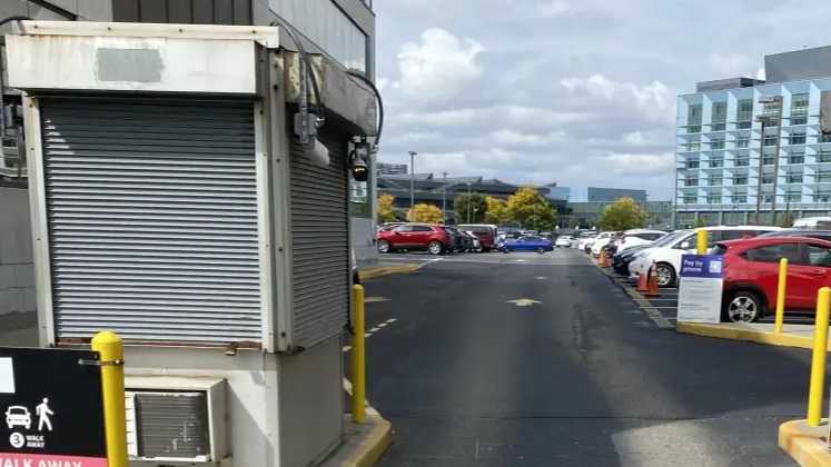 (M) 30-56 WHITESTONE EXPRESSWAY LGA Airport Parking