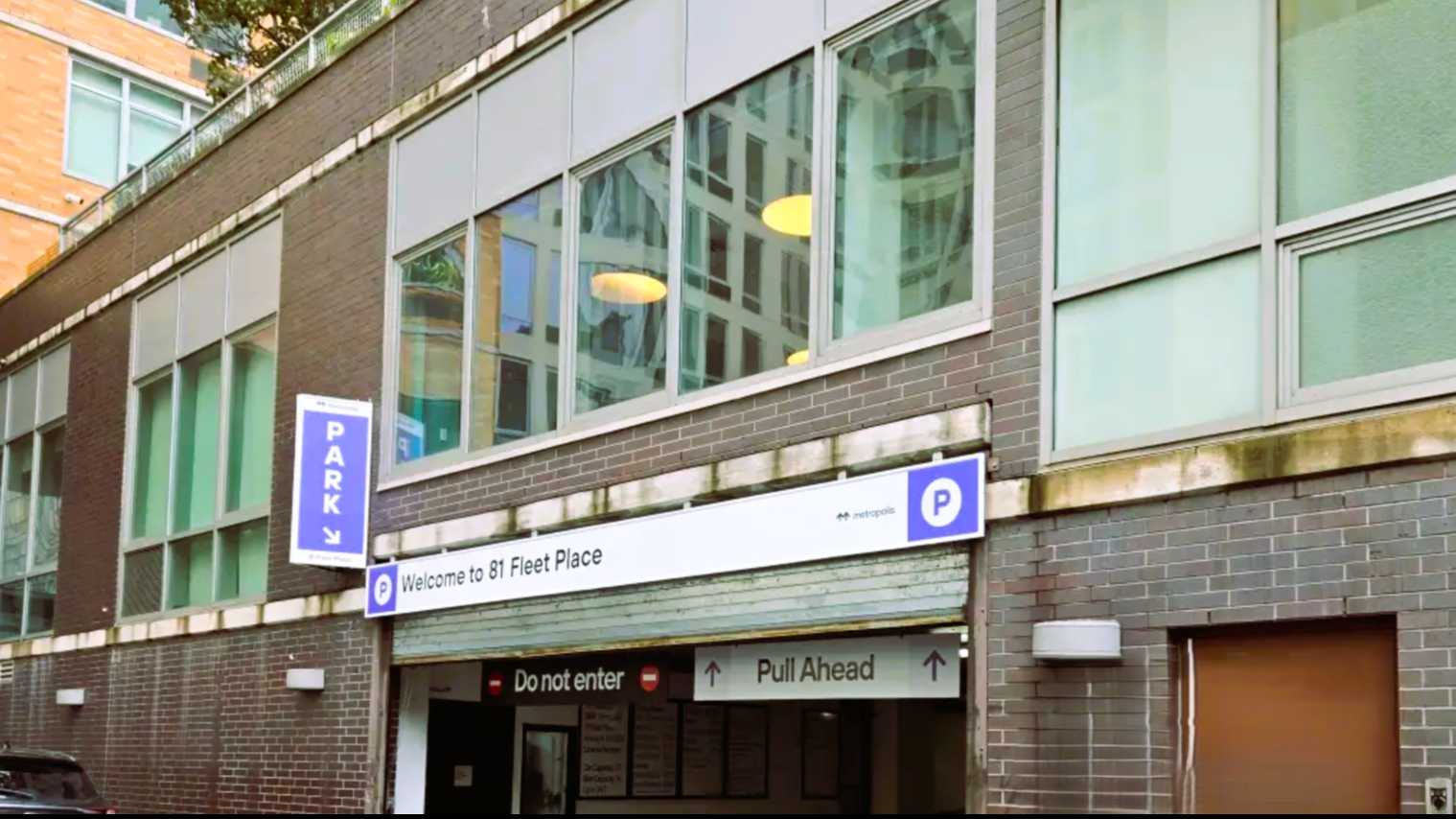 81 Fleet Pl. - Garage