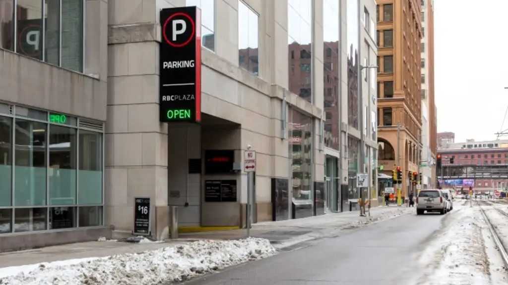 43 South 5th Street - RBC Plaza Ramp