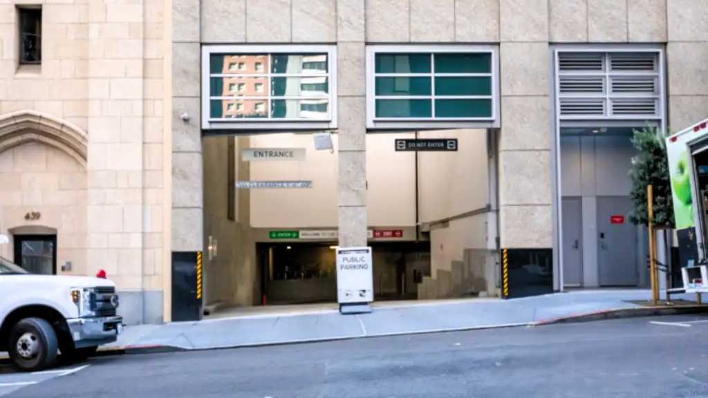 441 Pine St. (350 Bush St.) - Valet Garage