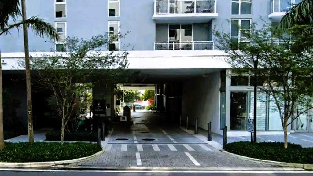 AMLI Midtown 29 - 180 NE 29th St Parking