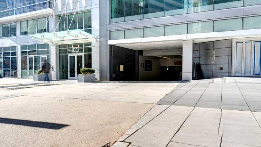 1110 Vermont Ave NW Parking